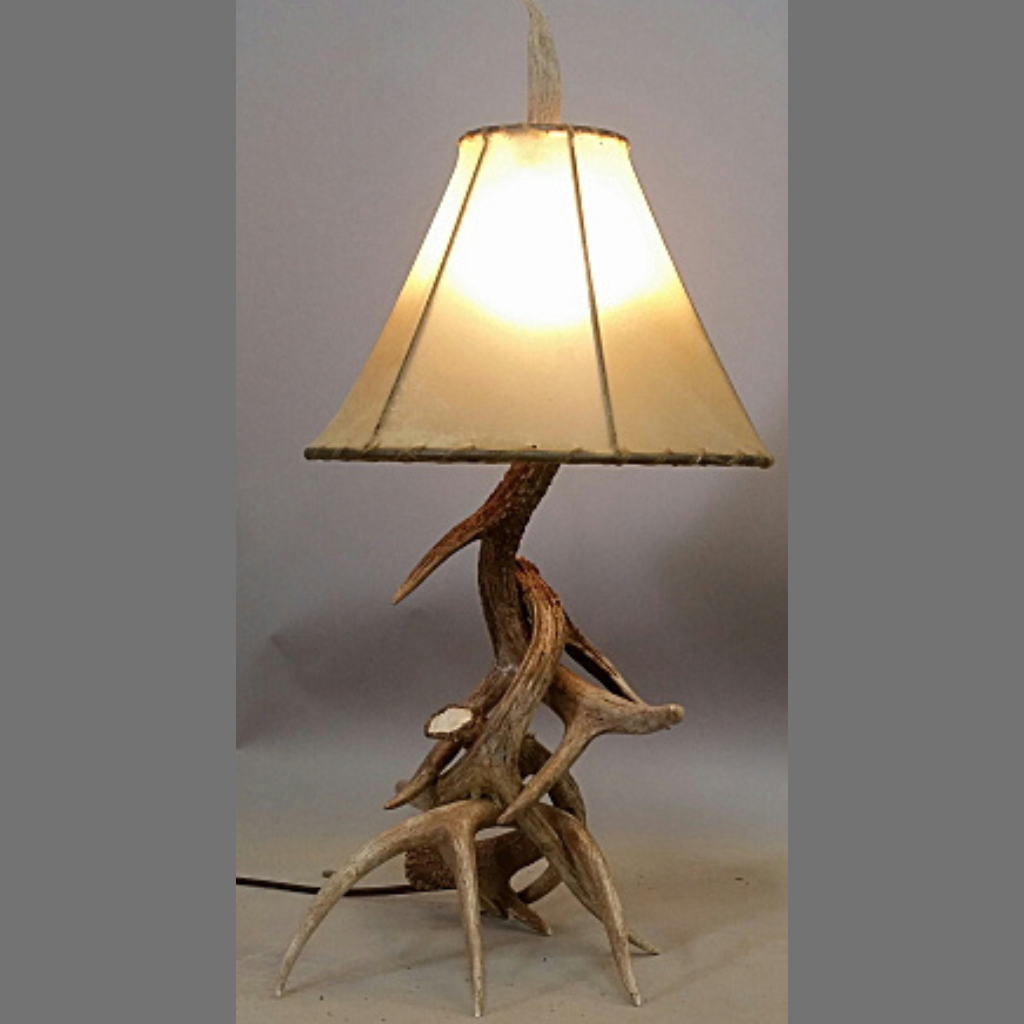 Whitetail Deer Antler Series Table Lamp